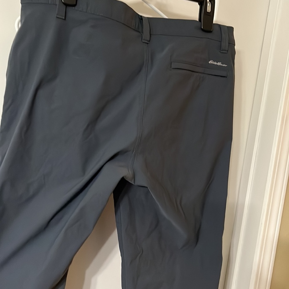 Eddie Bauer MENS Chino Kahki pants | SIZE 34/34